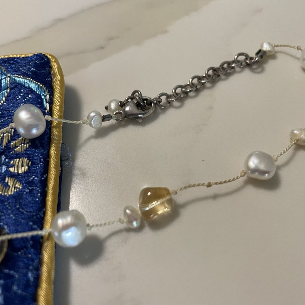 Citrine and baby fresh water pearl necklace (Indonesia) 17 inches long